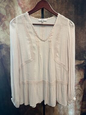Ro & De Blush Lace-Trim Peasant Blouse